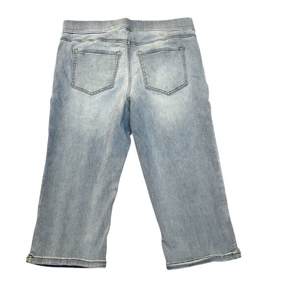 Lane Bryant High Rise Pull On Pedal Pusher Jean Sz 14 Light Wash Stretchy Capri - Picture 4 of 11